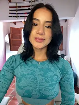 Snapshot of Ale_Lewis chatting on 4, 10, 2025 Ale Lewis online show from 4, 10, 2025