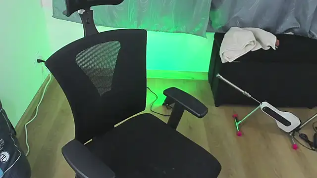 NanaRott online show from 18, 3, 2025