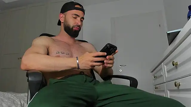 MichaelMasterss online show from 19, 5, 2026