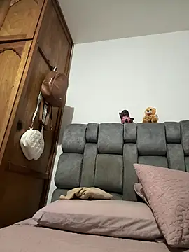 gabiTetas online show from 5, 3, 2026