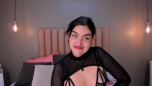 Alexa Thaylor  online show from 28, 1, 2025