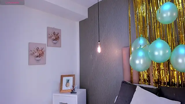 Alexa Thaylor  online show from 17, 3, 2025