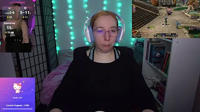 Snapshot of JustKerry chatting on 6, 10, 2025 JustKerry online show from 6, 10, 2025