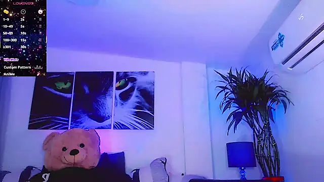 Snapshot of Sophiesweet5 chatting on 2, 2, 2026 Sophiesweet5 online show from 2, 2, 2026