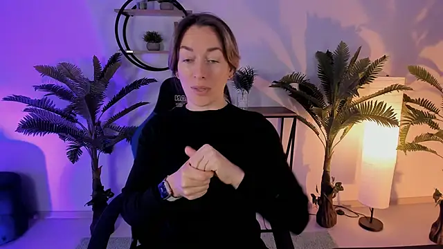 RebeccaMartinez online show from 29, 12, 2024