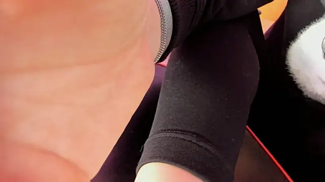 RebeccaMartinez online show from 26, 1, 2025