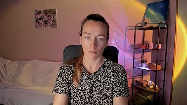 RebeccaMartinez online show from 15, 9, 2025