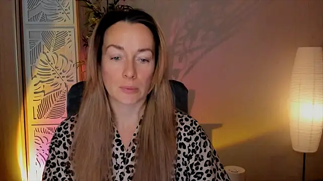 RebeccaMartinez online show from 13, 2, 2026