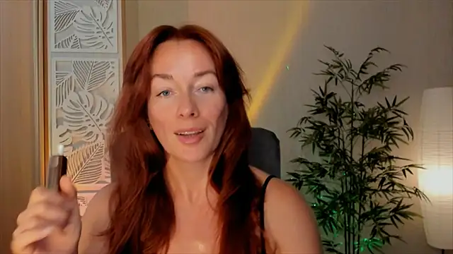 Snapshot of RebeccaMartinez chatting on 20, 7, 2026 RebeccaMartinez online show from 20, 7, 2026