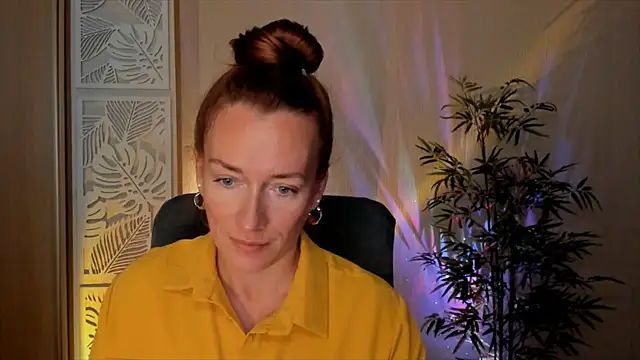 Snapshot of RebeccaMartinez chatting on 25, 7, 2026 RebeccaMartinez online show from 25, 7, 2026