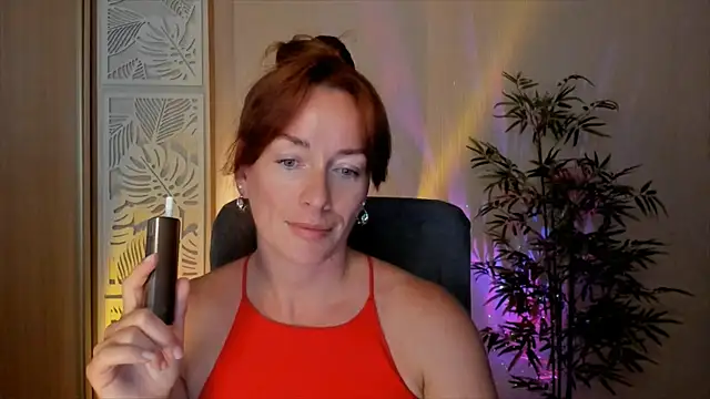 Snapshot of RebeccaMartinez chatting on 26, 7, 2026 RebeccaMartinez online show from 26, 7, 2026