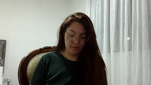 Snapshot of katha_steele_ chatting on 6, 1, 2025 katha steele online show from 6, 1, 2025