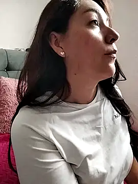 Snapshot of katha_steele_ chatting on 5, 10, 2025 katha steele online show from 5, 10, 2025