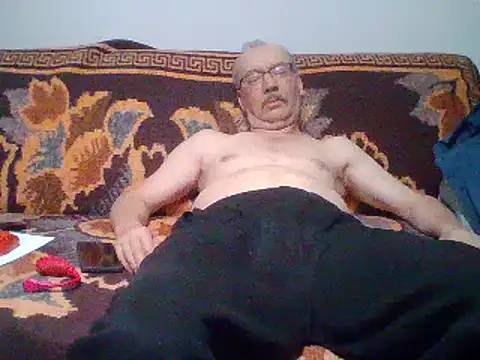 Snapshot of cumloverboyxx69 chatting on 19, 2, 2025 cumloverboyxx69 online show from 19, 2, 2025