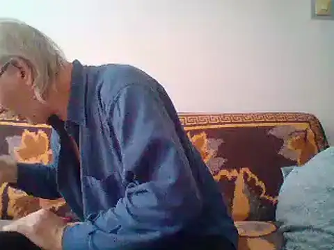 Snapshot of cumloverboyxx69 chatting on 24, 2, 2025 cumloverboyxx69 online show from 24, 2, 2025