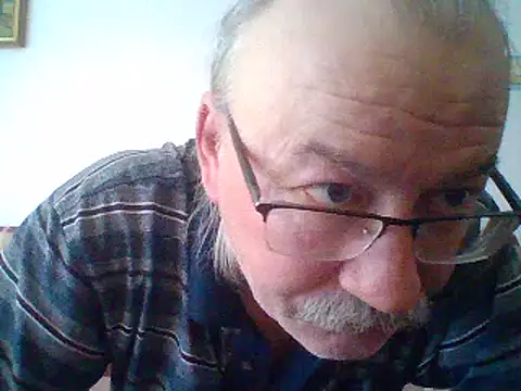 Snapshot of cumloverboyxx69 chatting on 7, 3, 2025 cumloverboyxx69 online show from 7, 3, 2025