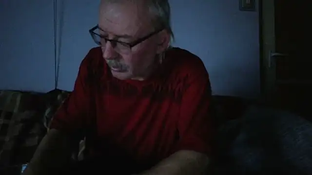 Snapshot of cumloverboyxx69 chatting on 27, 10, 2025 cumloverboyxx69 online show from 27, 10, 2025