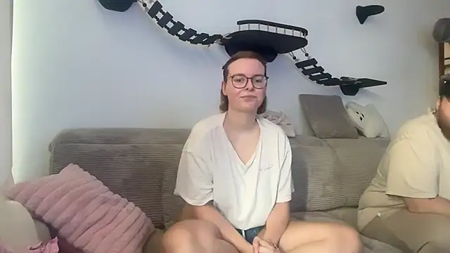 LucyFoxLulu online show from 5, 7, 2026