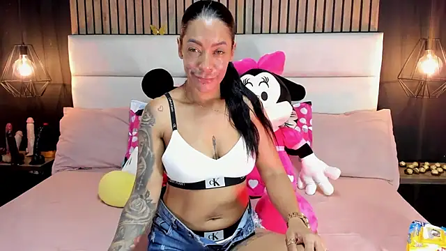 NiicolleMiller online show from 21, 2, 2025