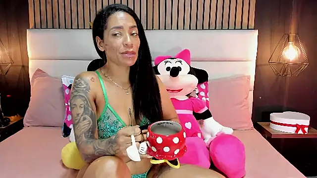 NiicolleMiller online show from 22, 2, 2025