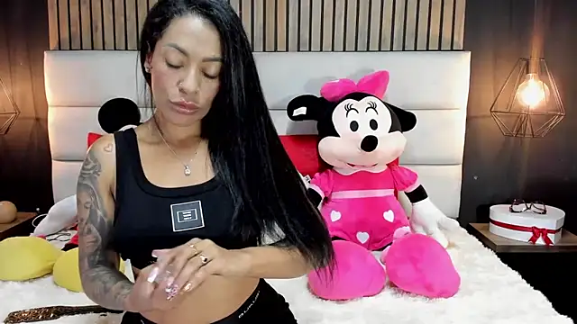 NiicolleMiller online show from 6, 3, 2025