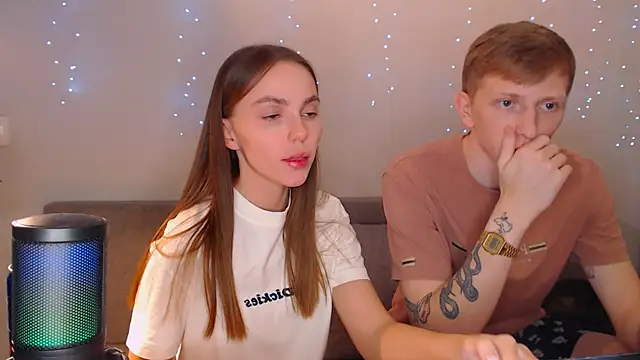 Snapshot of juliaanddima chatting on 13, 3, 2025 juliaanddima online show from 13, 3, 2025