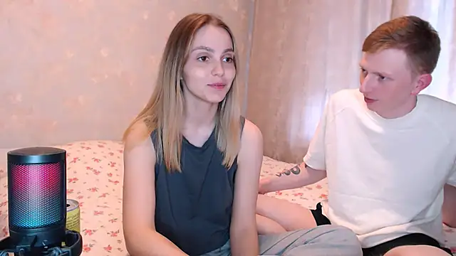 Snapshot of juliaanddima chatting on 26, 6, 2026 juliaanddima online show from 26, 6, 2026