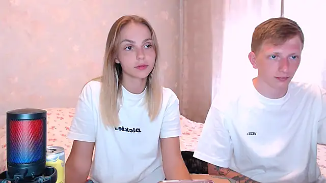 Snapshot of juliaanddima chatting on 13, 7, 2026 juliaanddima online show from 13, 7, 2026