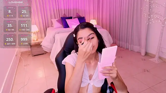 miiaa evans online show from 20, 2, 2025