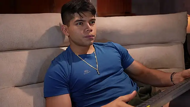 Snapshot of David_capizzi_ chatting on 6, 11, 2025 David capizzi online show from 6, 11, 2025