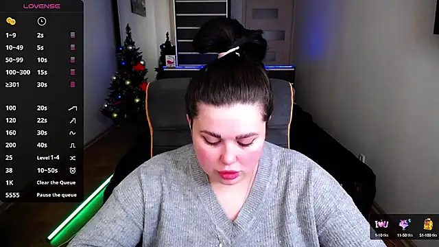 Emily Mo online show from 18, 12, 2024