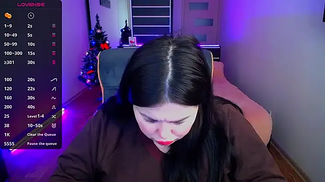 Emily Mo online show from 20, 12, 2024