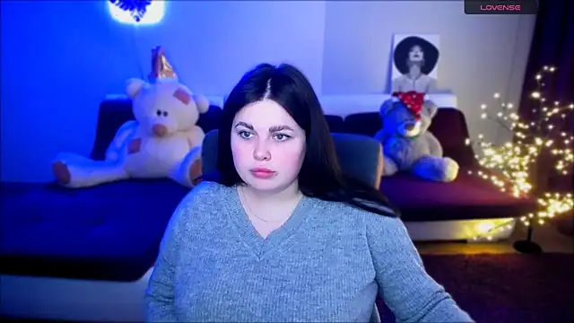 Emily Mo online show from 24, 12, 2024