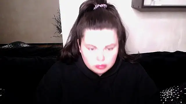 Emily Mo online show from 10, 10, 2025