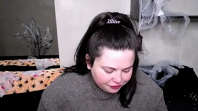 Emily Mo online show from 29, 10, 2025