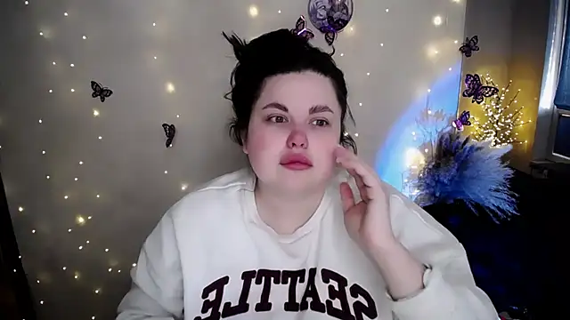 Emily Mo online show from 4, 2, 2026