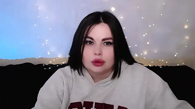 Emily Mo online show from 8, 3, 2026