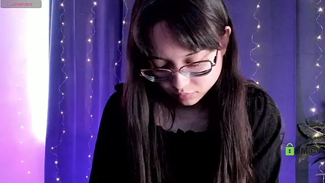 Snapshot of shantalc3rezo chatting on 31, 1, 2025 shantalc3rezo online show from 31, 1, 2025