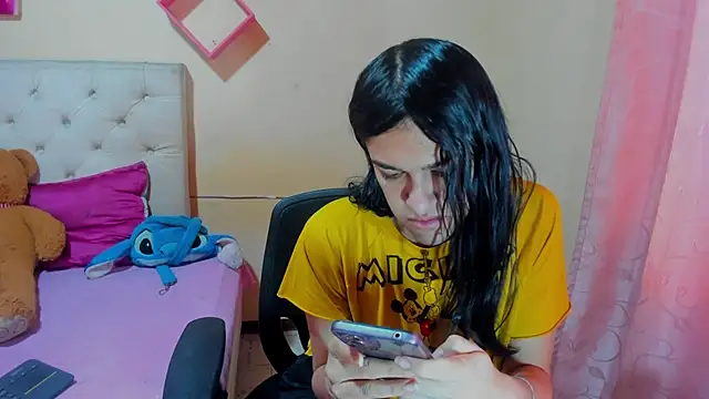 Snapshot of sweet1Girl chatting on 20, 12, 2024 sweet1Girl online show from 20, 12, 2024