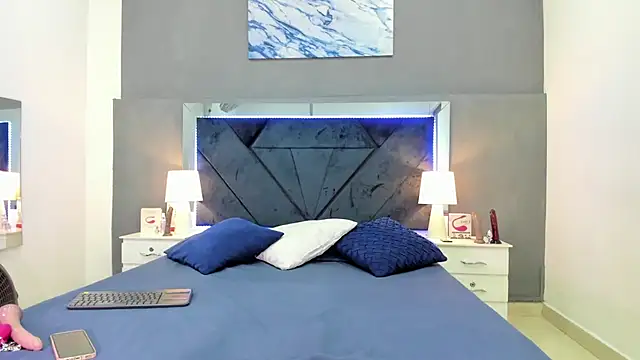 Lauralove 69 online show from 29, 11, 2025