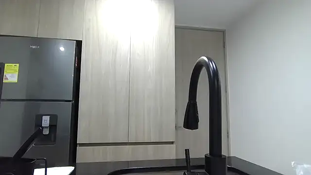 megan-hotxx online show from 7, 10, 2025