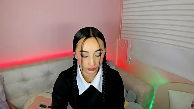 Snapshot of tinysara chatting on 30, 5, 2026 tinysara online show from 30, 5, 2026