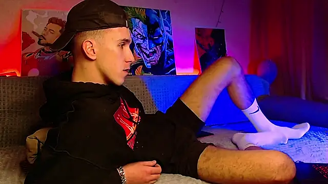 Snapshot of Midnighter_ chatting on 30, 1, 2025 Midnighter online show from 30, 1, 2025