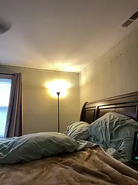 QueenNuttCollector online show from 28, 12, 2024