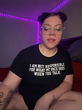 QueenNuttCollector online show from 11, 1, 2026