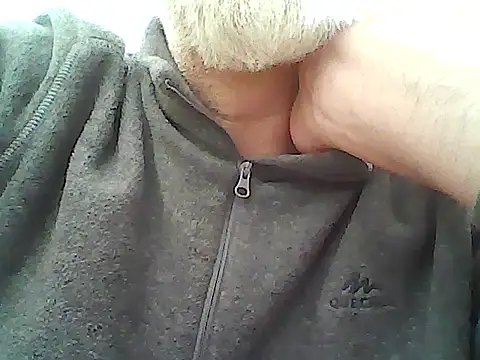 Snapshot of xcimeru chatting on 11, 2, 2025 xcimeru online show from 11, 2, 2025