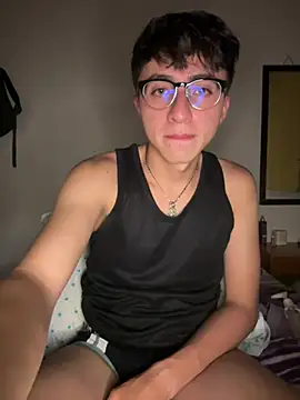 CamiRojas boy online show from 8, 8, 2026