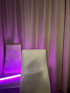 Your insomniya online show from 8, 2, 2025