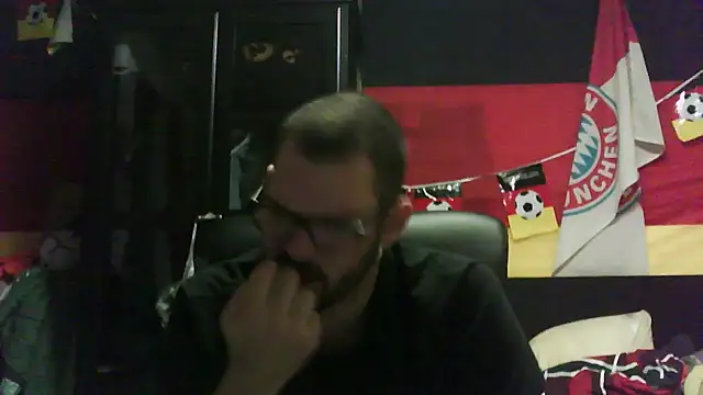 Die-geile-Sau online show from 12, 11, 2025