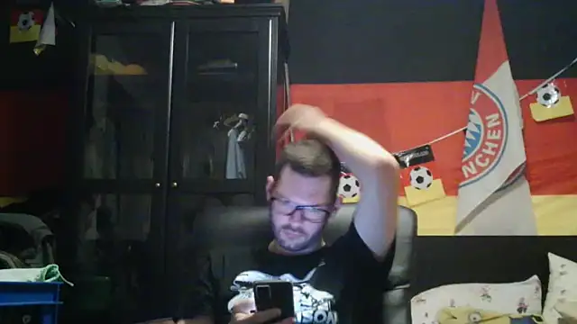 Snapshot of Die-geile-Sau chatting on 15, 2, 2026 Die-geile-Sau online show from 15, 2, 2026